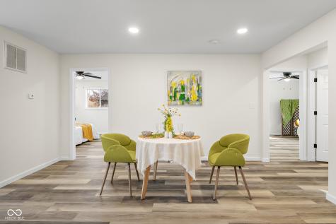 8087 W 300 S Columbus IN 47201