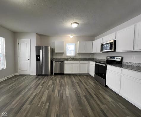 904 N 13th Street Elwood IN 46036