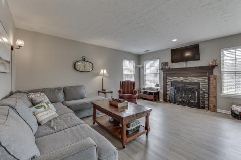 5809 Silver Oaks Drive Indianapolis IN 46237