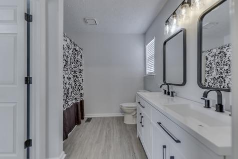 5809 Silver Oaks Drive Indianapolis IN 46237