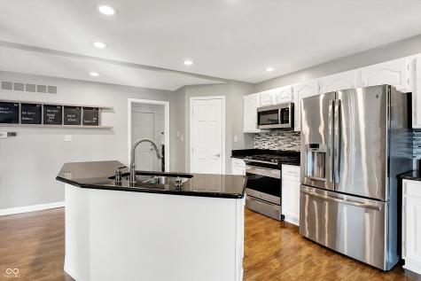 826 N Lanyard Drive Cicero IN 46034