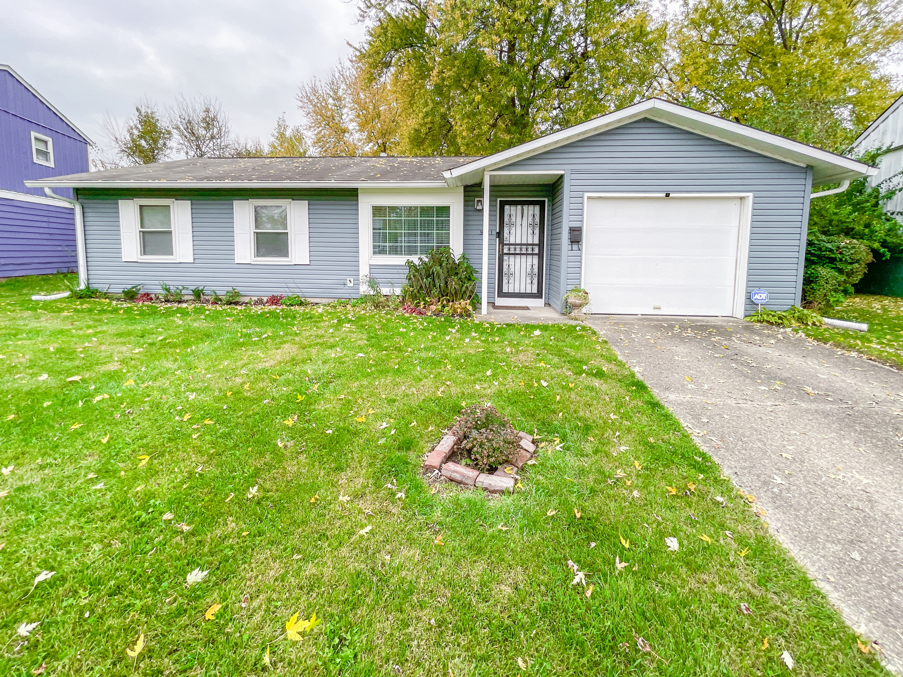 9121 Breen Court Indianapolis IN 46235