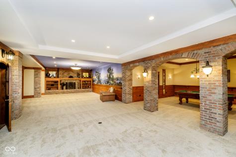 8358 Hidden Point Drive Indianapolis IN 46256