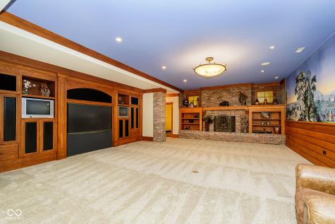 8358 Hidden Point Drive Indianapolis IN 46256