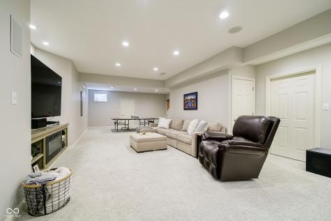 10144 Water Crest Drive Fishers IN 46038