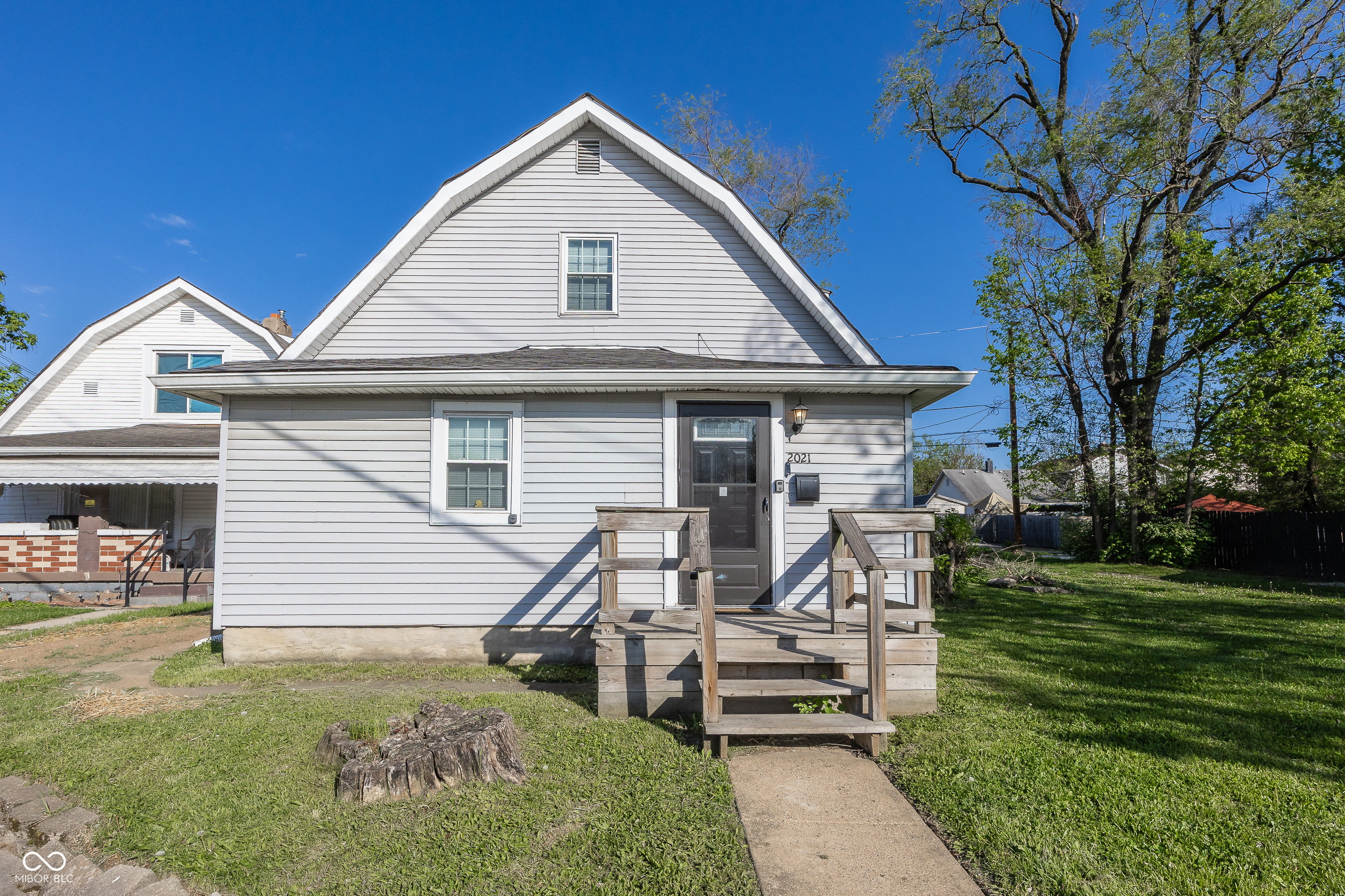 2021 Hillside Avenue Indianapolis IN 46218