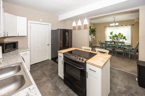 2021 Hillside Avenue Indianapolis IN 46218