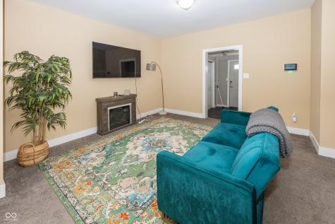 2021 Hillside Avenue Indianapolis IN 46218