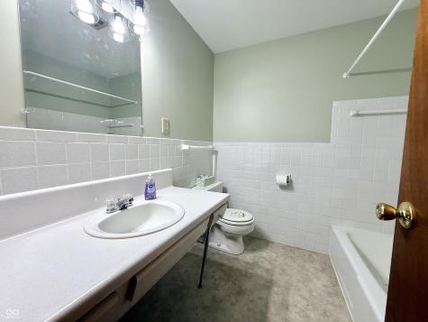 2005 W State Road 32 Crawfordsville IN 47933
