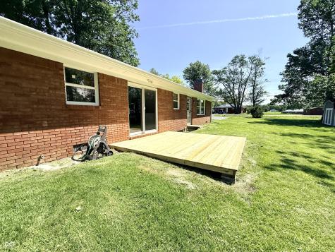 2005 W State Road 32 Crawfordsville IN 47933