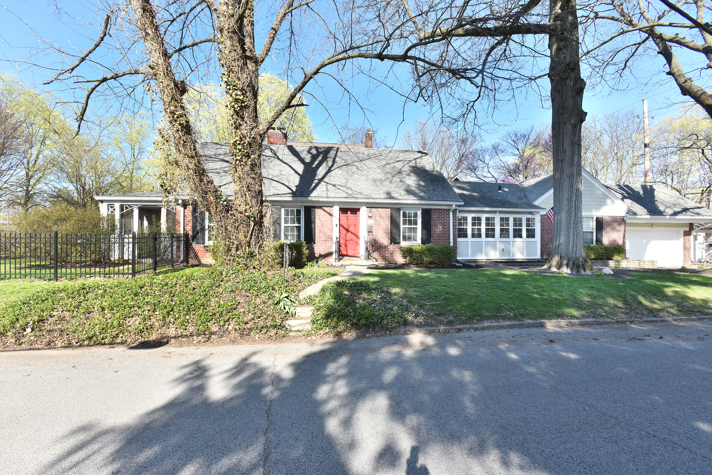 1374 Kessler Boulevard E Drive Indianapolis IN 46220