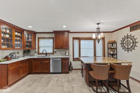 9011 Seabreeze Court Indianapolis IN 46256