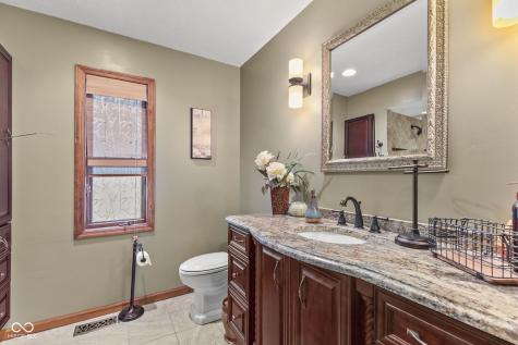 9011 Seabreeze Court Indianapolis IN 46256