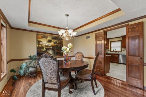 9011 Seabreeze Court Indianapolis IN 46256