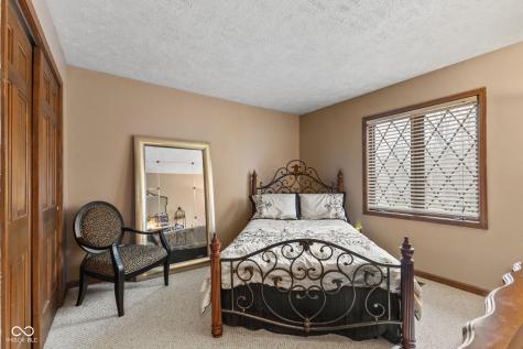 9011 Seabreeze Court Indianapolis IN 46256