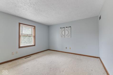 9011 Seabreeze Court Indianapolis IN 46256