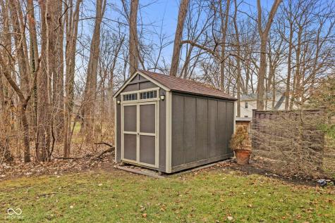 9011 Seabreeze Court Indianapolis IN 46256