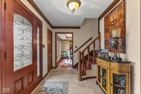 9011 Seabreeze Court Indianapolis IN 46256