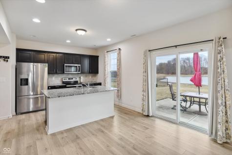 2091 Creek Bank Drive Columbus IN 47201