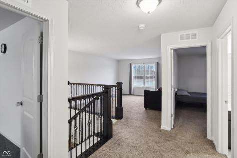 2091 Creek Bank Drive Columbus IN 47201