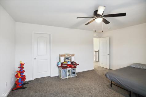 2091 Creek Bank Drive Columbus IN 47201