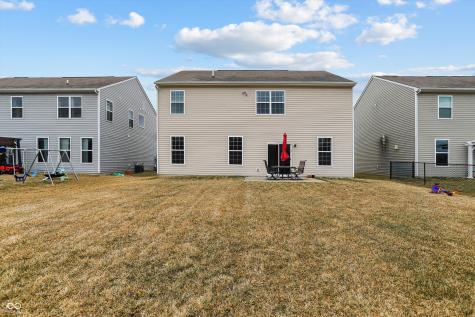 2091 Creek Bank Drive Columbus IN 47201