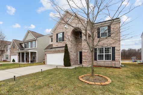 2091 Creek Bank Drive Columbus IN 47201