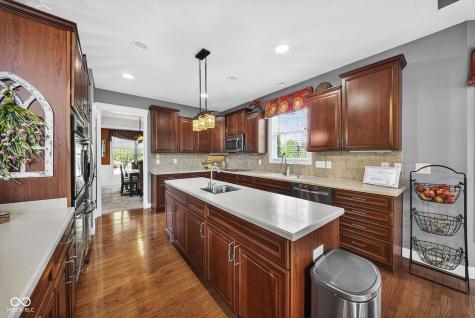 8921 Forest Willow Drive Indianapolis IN 46234
