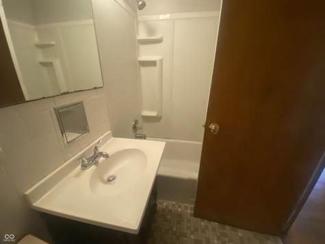 1425 N Bolton Avenue Indianapolis IN 46219