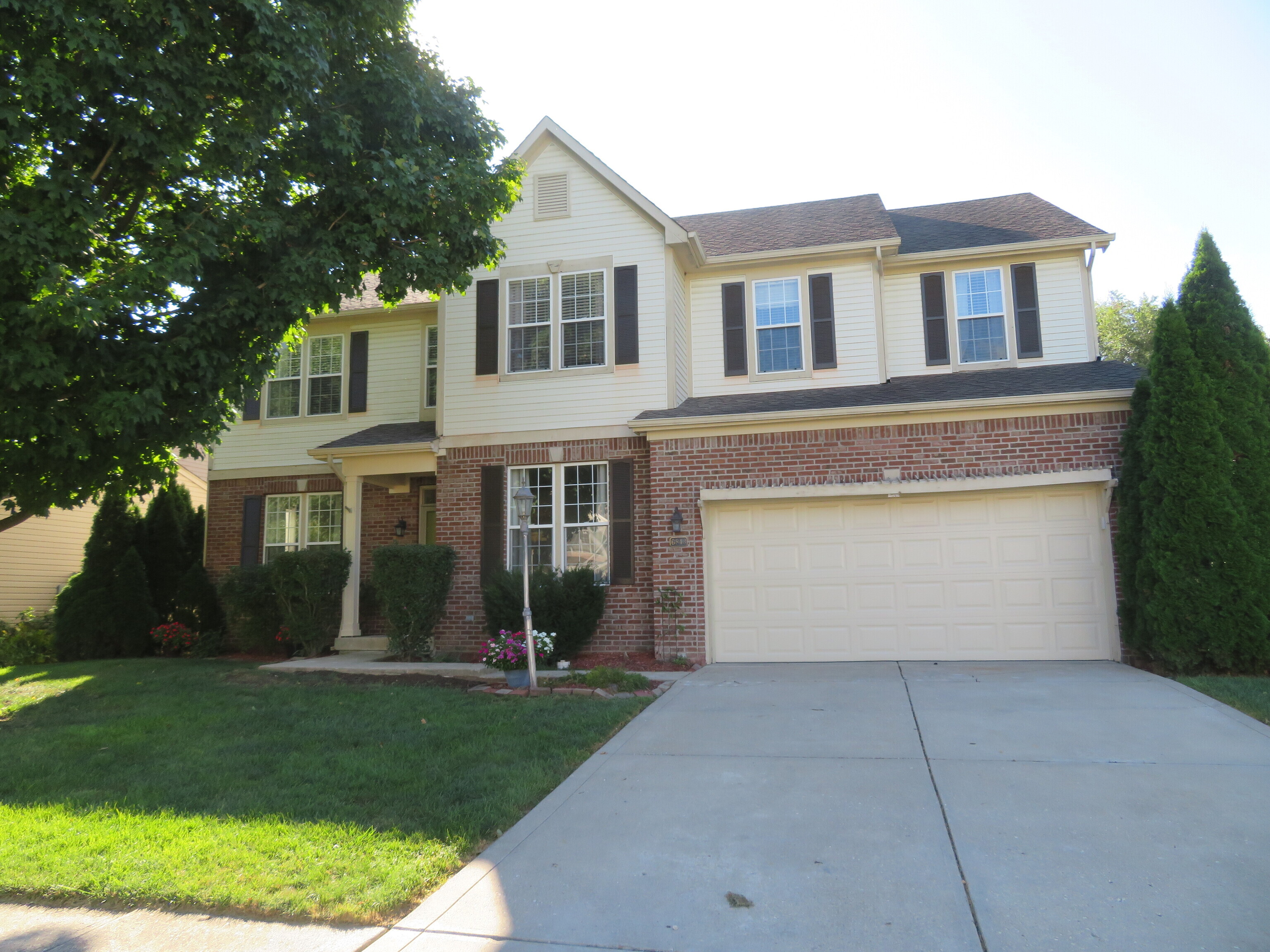 6843 Thousand Oaks Lane Indianapolis IN 46214
