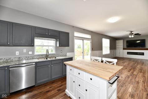 6517 Cougar Court Indianapolis IN 46237