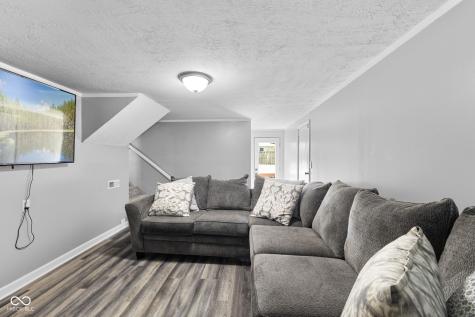 8149 S Pennsylvania Street Indianapolis IN 46227