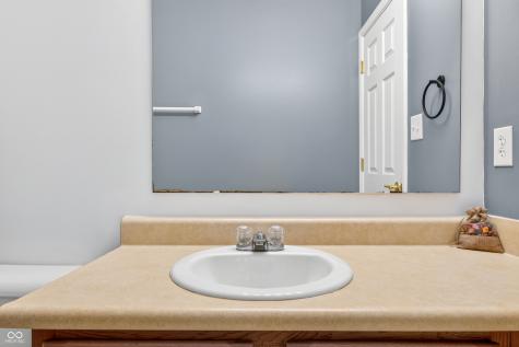 2002 Falcon Court Franklin IN 46131