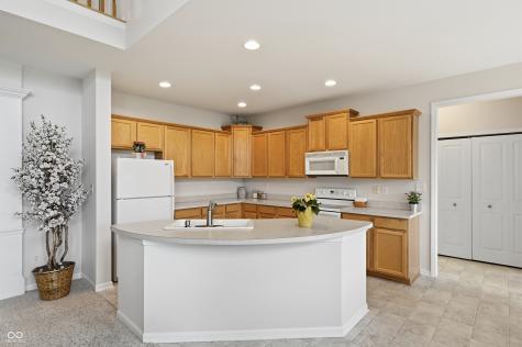 7851 Friends Creek Avon IN 46123