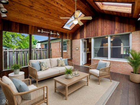 7702 Lindsay Drive Indianapolis IN 46214