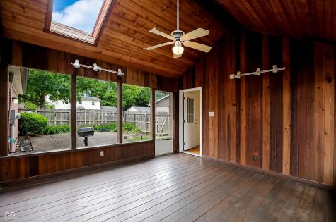 7702 Lindsay Drive Indianapolis IN 46214