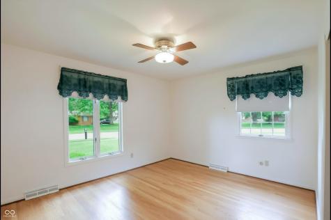 7702 Lindsay Drive Indianapolis IN 46214