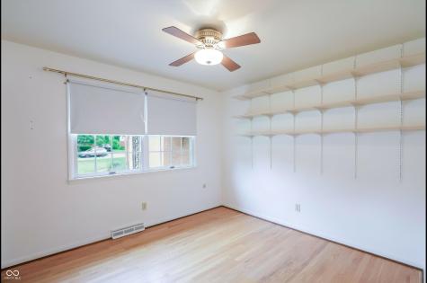 7702 Lindsay Drive Indianapolis IN 46214