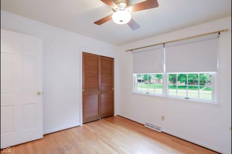 7702 Lindsay Drive Indianapolis IN 46214