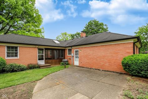 7702 Lindsay Drive Indianapolis IN 46214
