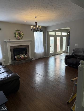 1123 Statesman Drive Brownsburg IN 46112