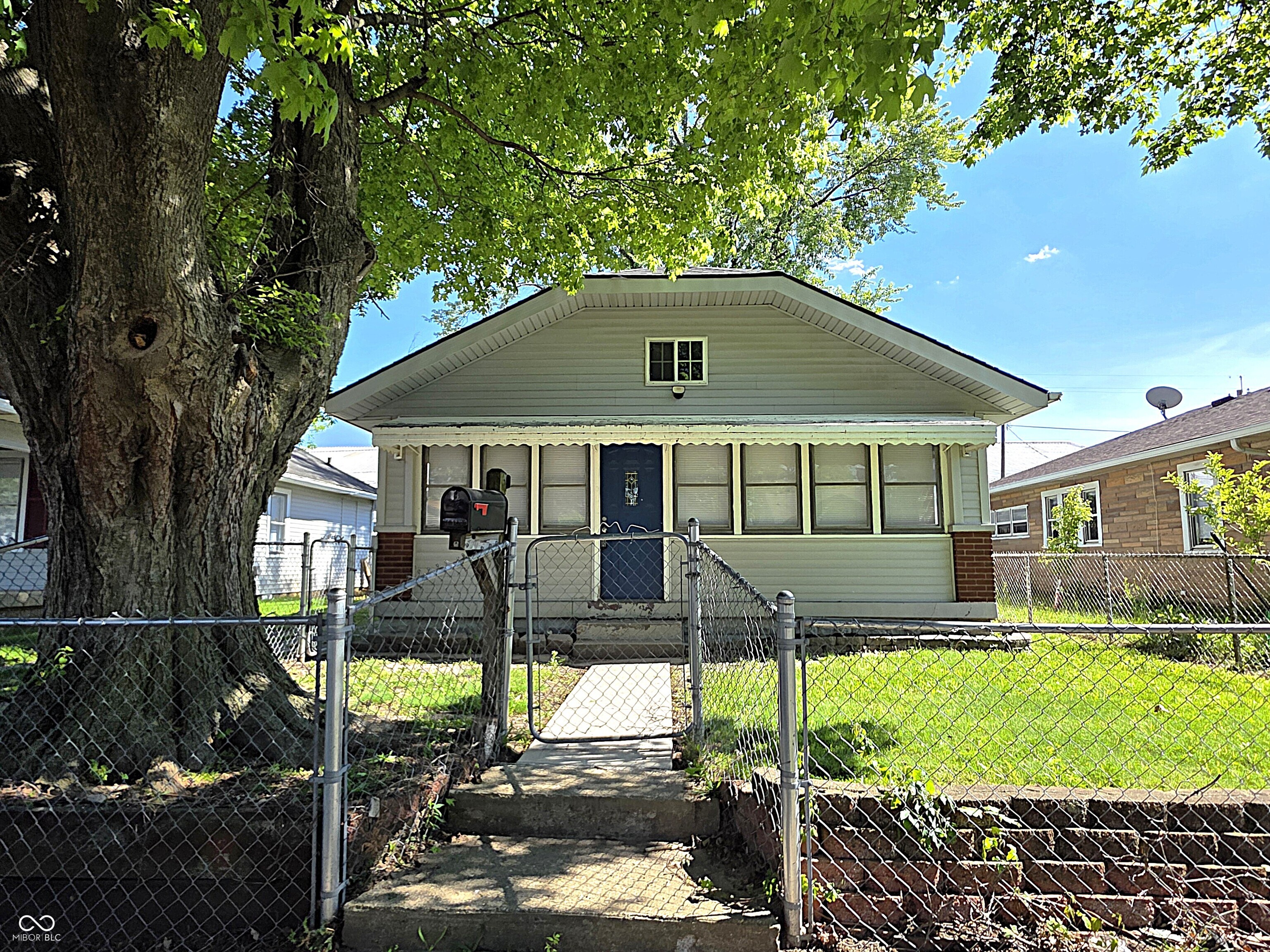 3907 Hoyt Avenue Indianapolis IN 46203