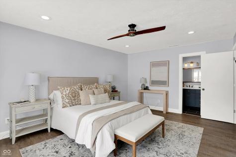9785 Barth Drive Zionsville IN 46077