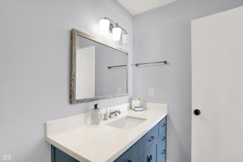 9785 Barth Drive Zionsville IN 46077