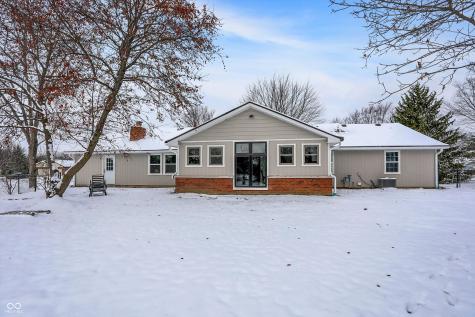 9785 Barth Drive Zionsville IN 46077