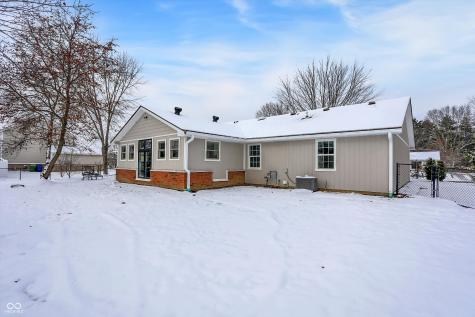 9785 Barth Drive Zionsville IN 46077