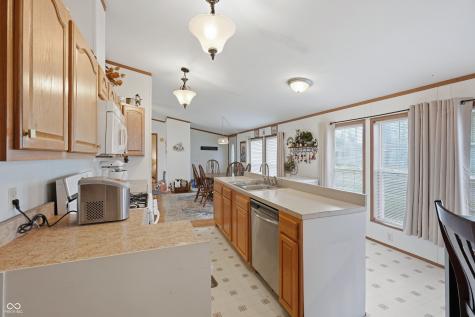 3336 Fall Valley Drive Columbus IN 47203