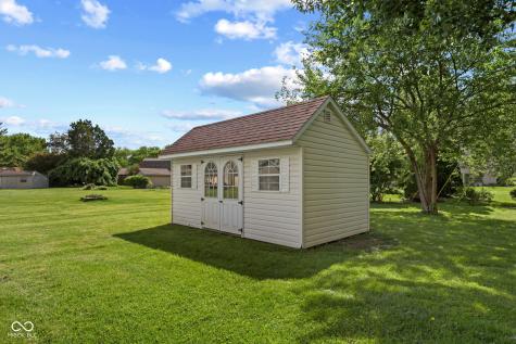 1092 S Quail Court New Palestine IN 46163