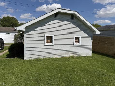2014 Roosevelt Avenue New Castle IN 47362