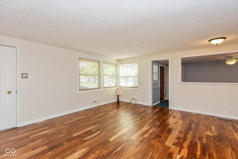 3226 Elmhurst Drive Indianapolis IN 46226